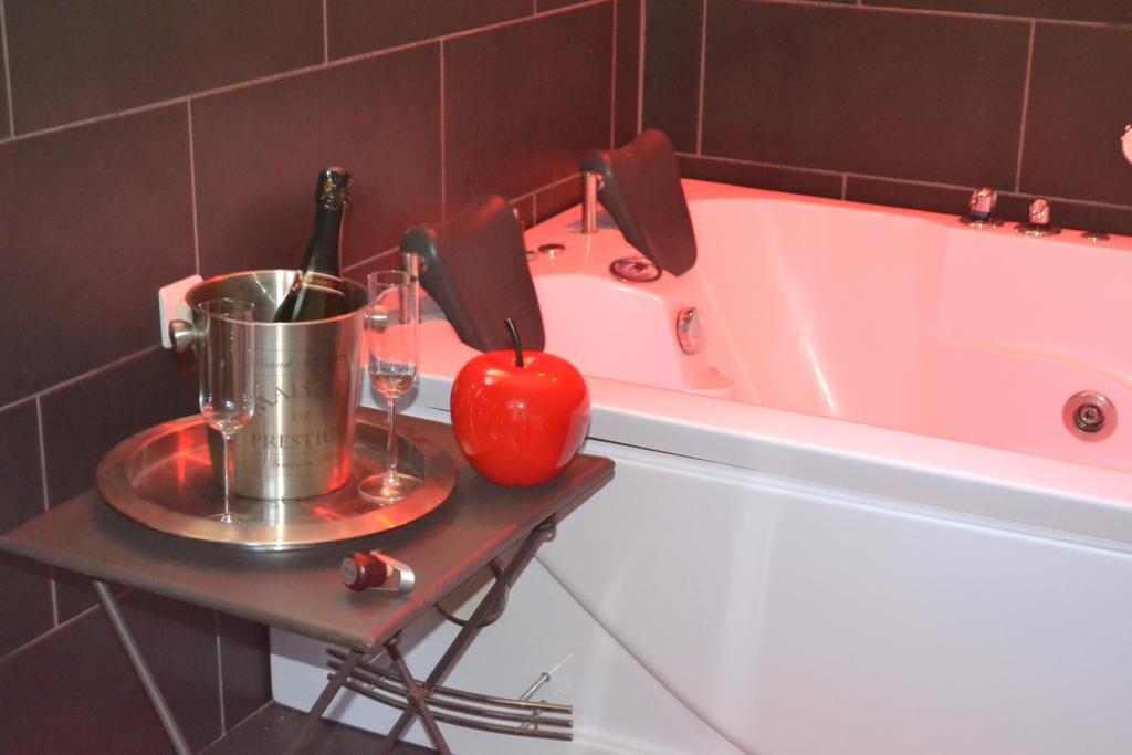 Mas Les Filaos Hotel Carpentras Kültér fotó